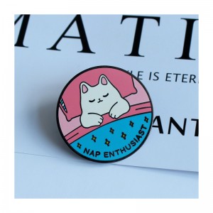 Kunshan pin factory wholesale high quality fantasy anime enamel lapel pins with gradient pearl effect