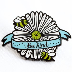 I-Bee Farpenarhal Enamel Pins inyosi ebheji ye-Daisy Black Nickel Plating