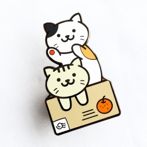 Lucky Cat in Box Hard Enamel Pins Значки животных