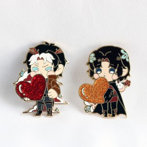 I pin di gemelli presentano badge con pin personalizzati cartone animato a cuore glitter