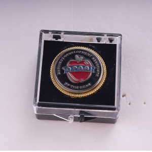 commemorative soft enamel coin with clear plastic box