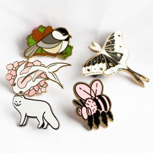 China customsoft enamel sneaker shaped decorative lapel pins high quality hard enamel magnetic lapel pin OEM