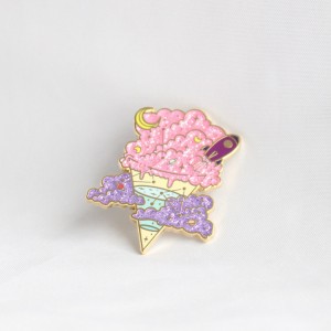 Wholesale Bulk Soft Hard Enamel Pin Manufacturer Souvenir Promotional Gift Metal Pin Badge Anime Custom Lapel Pin