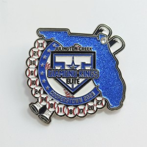 China Manufacturer Custom Custom Boap Blank Boaty Zinc Alloy Krismasy Lapel Pins