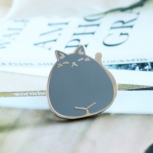 Factory Wholesale Custom Logo 3D Animal Anime Game Peripherals Pins Cute Blank Glitter Souvenir Gift Plating Alloy Metal Hard Soft Brooch Enamel Badge Lapel Pin